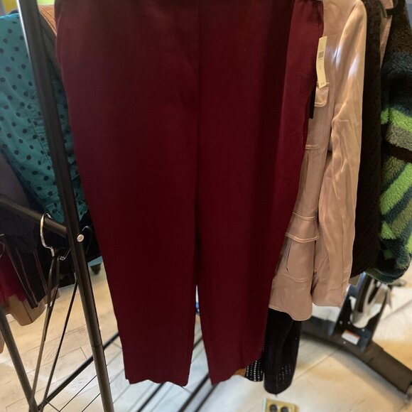 NWT: Anthropologie The Essential Slim Trousers- Size Medium- Plum - Picture 2 of 4